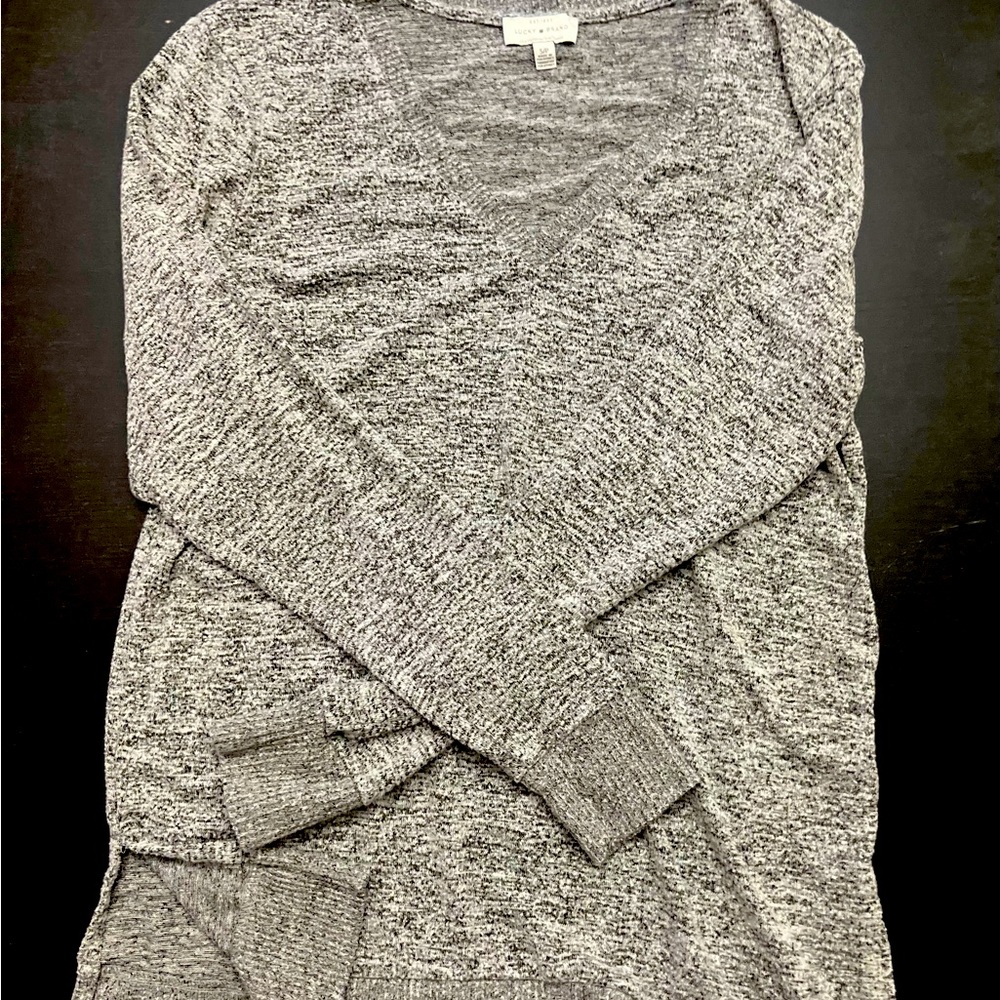 Lucky Brand Super soft V-neck Sweater Size M